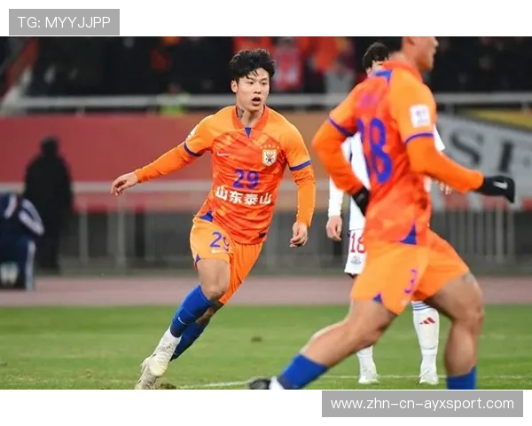 山东泰山边线传递精彩,陈蒲凌空扫射破网 山东泰山边线传递精彩,陈蒲凌空扫射破网